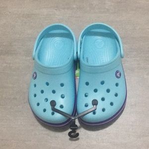 Bought online for my son however, it is girly